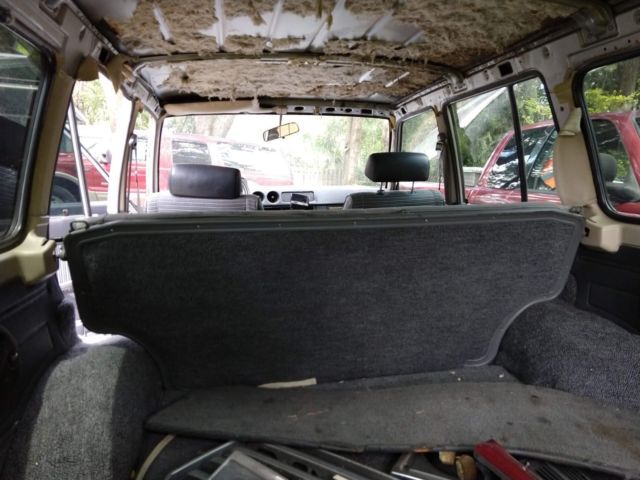 1985 Silver Toyota Land Cruiser SUV