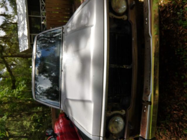 1985 Silver Toyota Land Cruiser SUV