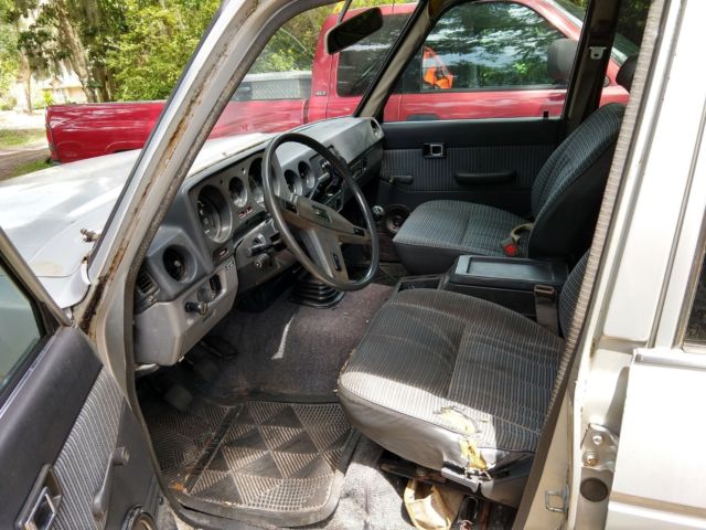 1985 Silver Toyota Land Cruiser SUV