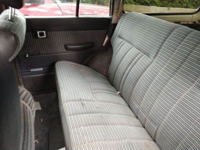 1985 Silver Toyota Land Cruiser SUV