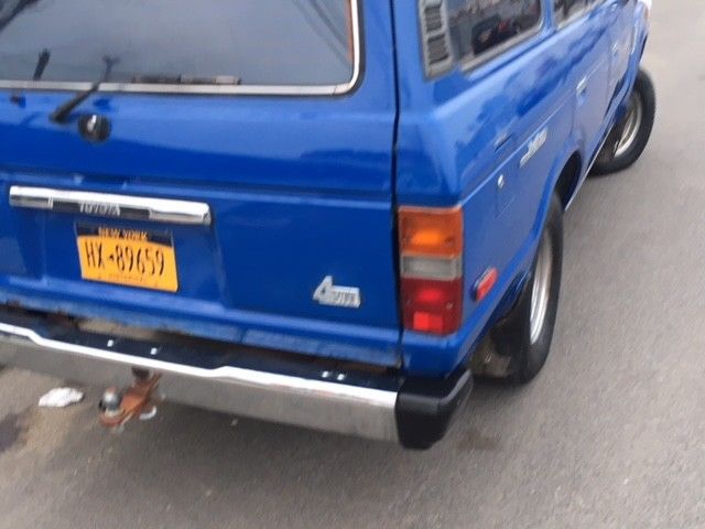 1985 blue Toyota Land Cruiser Truck, Jeep, SUV