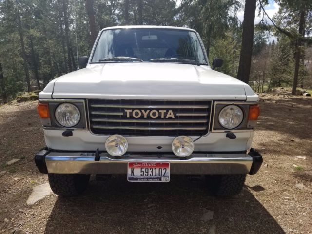 1985 White Toyota Land Cruiser SUV