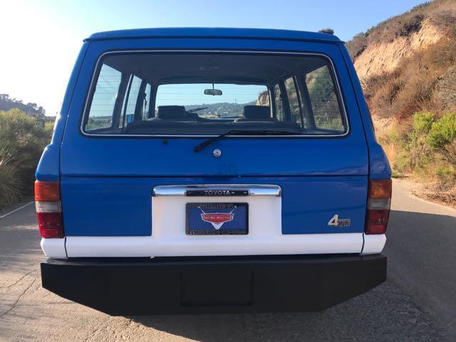 1985 Blue Toyota Land Cruiser SUV