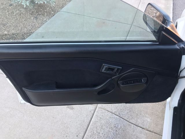 1985 White Toyota MR2 Coupe