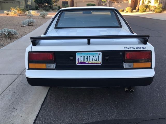 1985 White Toyota MR2 Coupe
