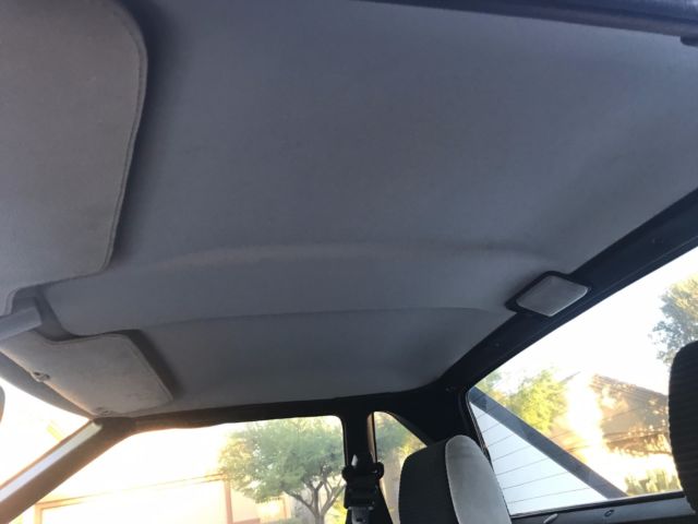 1985 White Toyota MR2 Coupe