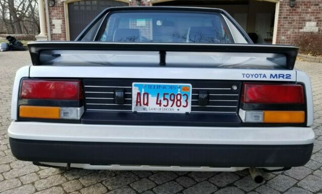 1985 Silver Toyota MR2 Coupe