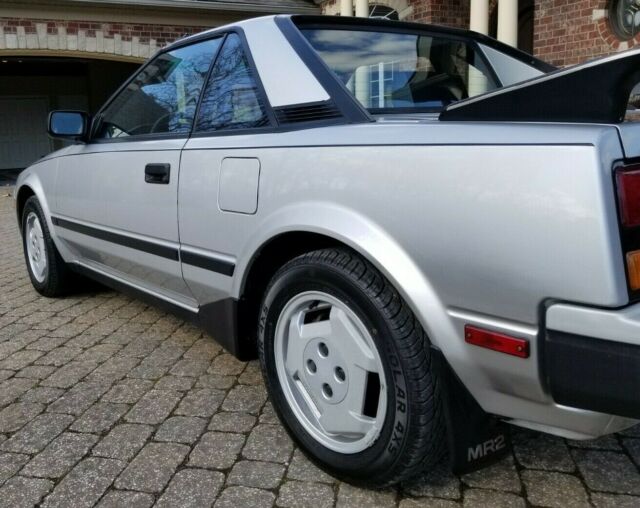 1985 Silver Toyota MR2 Coupe
