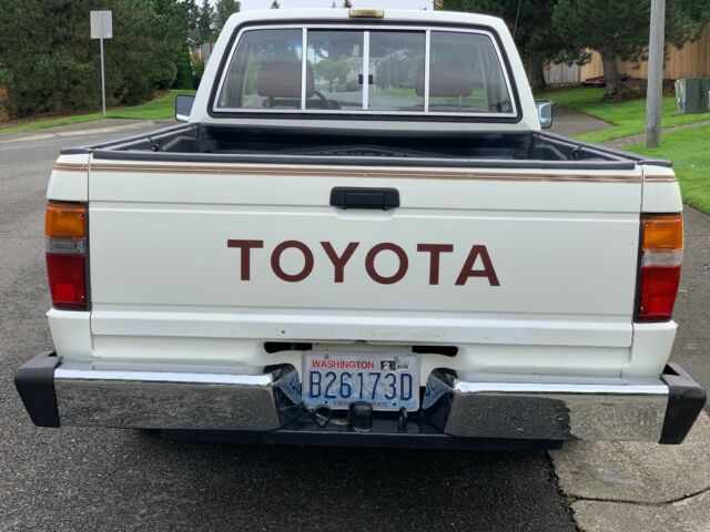 1985 White Toyota Pickup Extended Cab Pickup