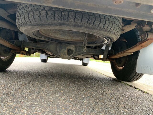 1985 White Toyota Pickup Extended Cab Pickup