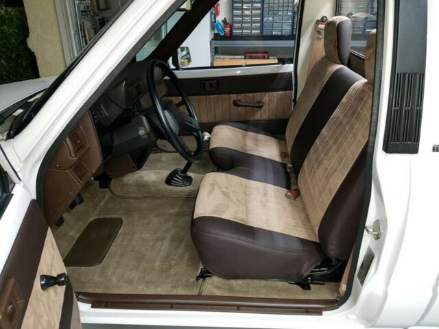 1985 White Toyota Pickup Standard Cab Pickup