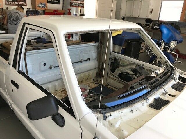 1985 White Toyota Pickup Standard Cab Pickup