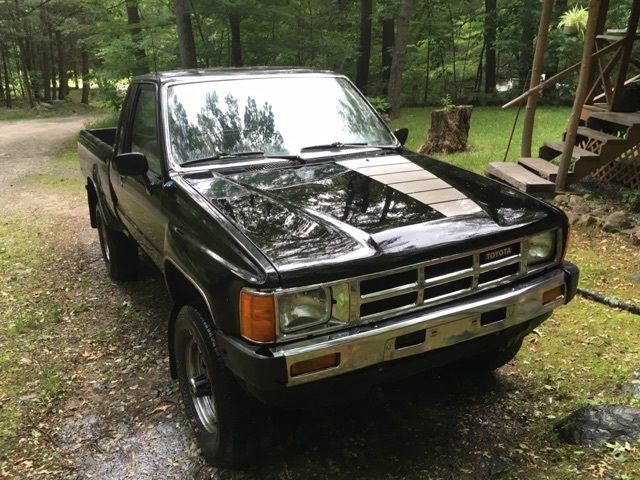 1985 Black Toyota Other Extended Cab Pickup