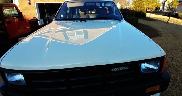 1985 Tan Toyota Pickup Standard Cab Pickup