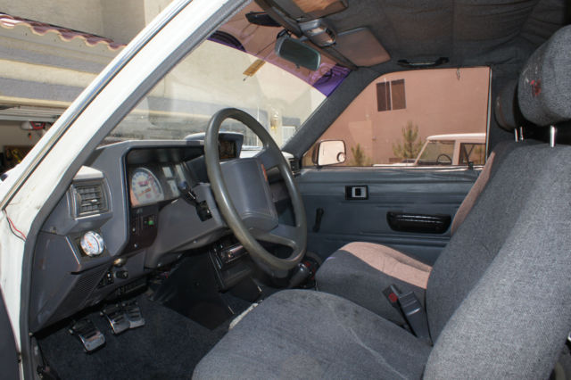 1985 White Toyota Other Standard Cab Pickup