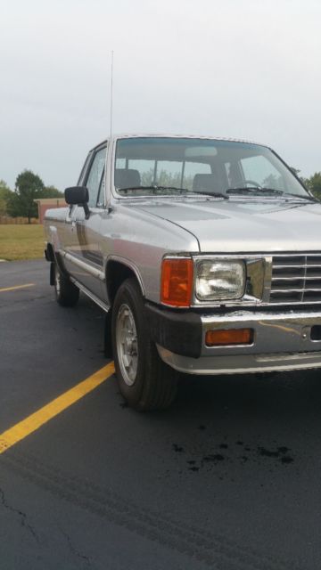 1985 Silver Toyota Other