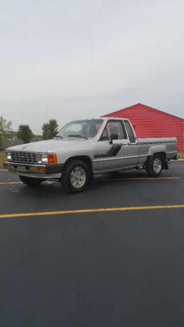 1985 Silver Toyota Other