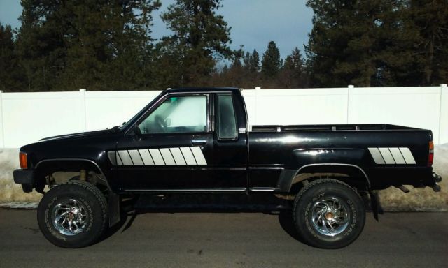 1985 Black Toyota Other Extended Cab Pickup