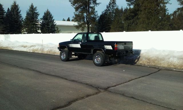 1985 Black Toyota Other Extended Cab Pickup