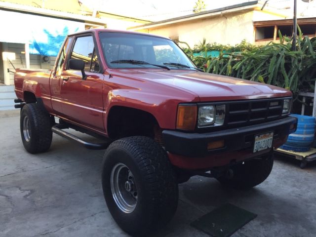 1985 Red Toyota Other Extended Cab Pickup