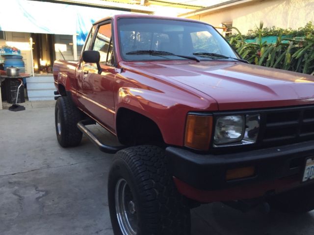 1985 Red Toyota Other Extended Cab Pickup