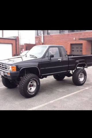 1985 Black Toyota SR5 Xtra-Cab Extended Cab Pickup