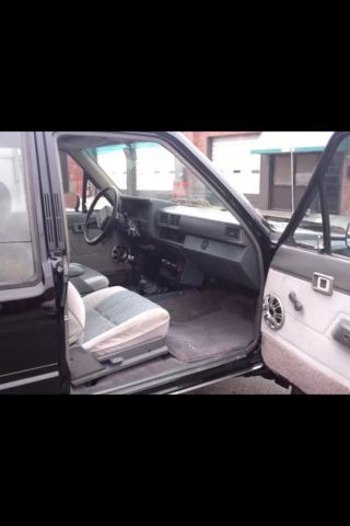 1985 Black Toyota SR5 Xtra-Cab Extended Cab Pickup