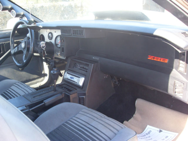 1985 Silver Chevrolet Camaro