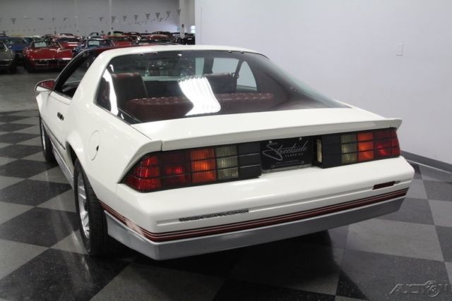 1985 White Chevrolet Camaro