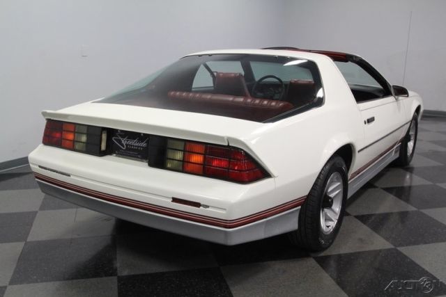 1985 White Chevrolet Camaro
