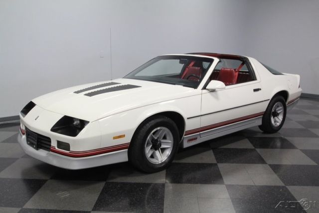 1985 White Chevrolet Camaro