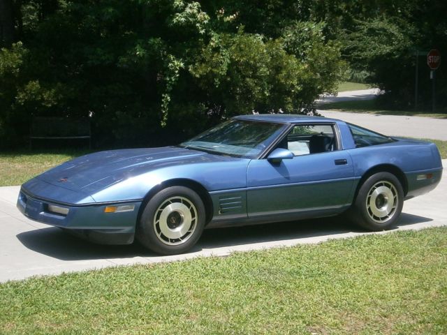 1985 Metalic Blue Chevrolet Corvette Coupe