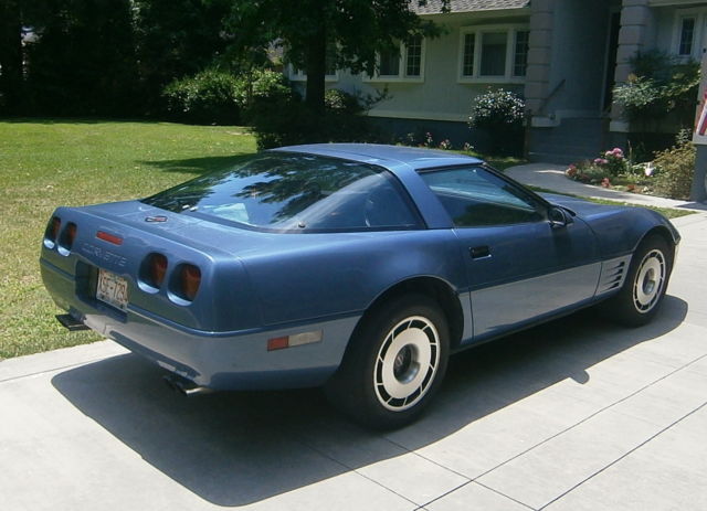 1985 Metalic Blue Chevrolet Corvette Coupe