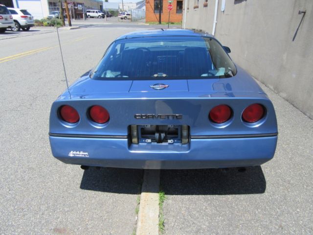 1985 MEDIUM BLUE METALLIC Chevrolet Corvette Coupe