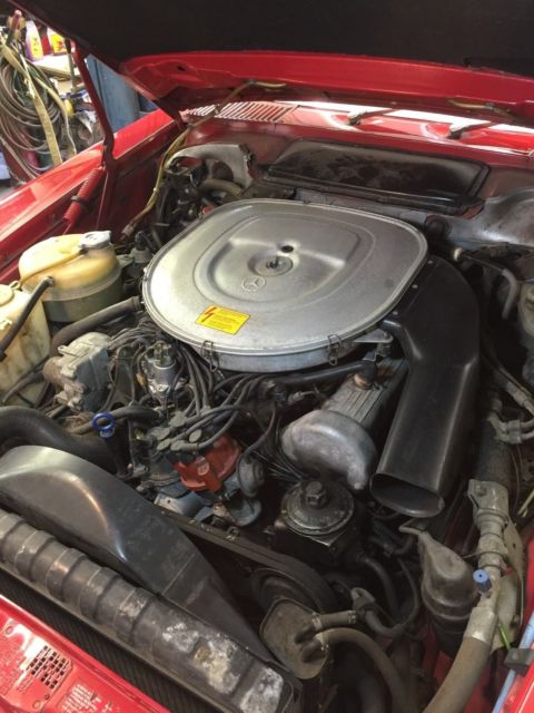 1985 RED Mercedes-Benz SL-Class Convertible