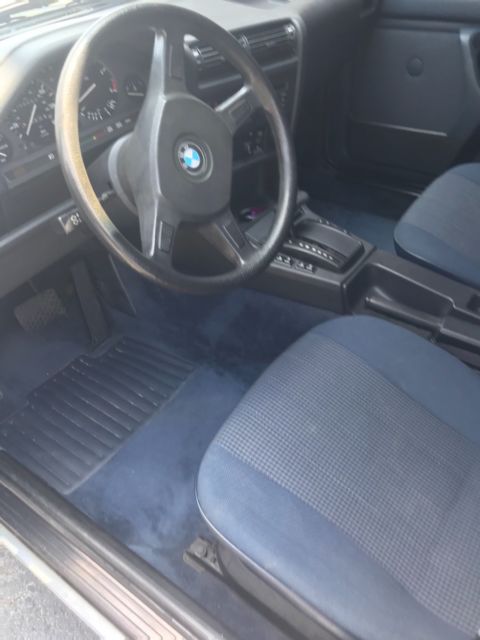 1986 Blue BMW 3-Series Sedan