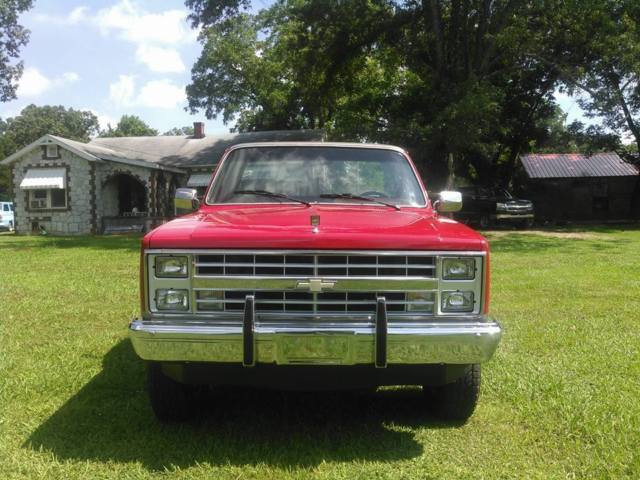 1986 RED/silver Chevrolet C/K Pickup 1500 Standard Cab Pickup