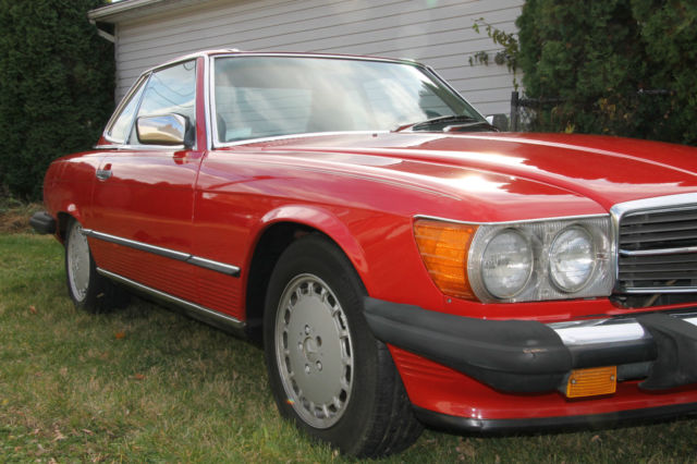 1986 Red Mercedes-Benz SL-Class Convertible