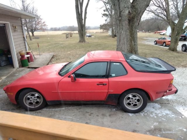1986 Red Porsche 944 Coupe