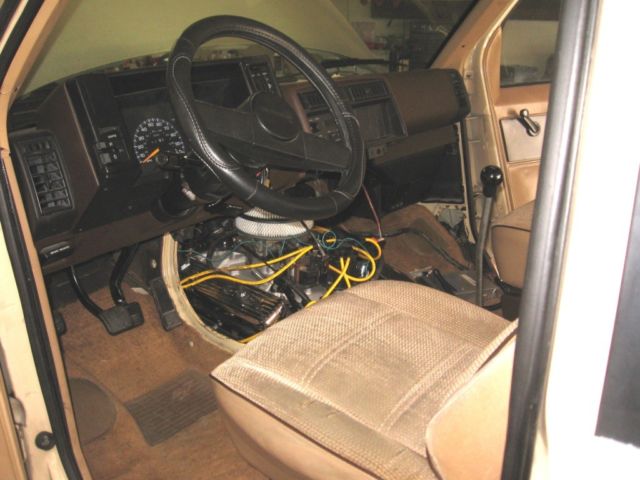 1986 Brown Chevrolet Astro van