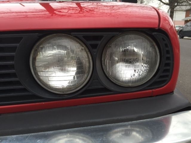 1986 Red BMW 3-Series