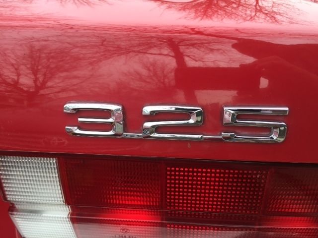 1986 Red BMW 3-Series