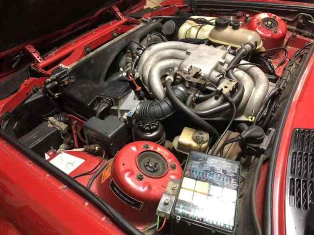 1986 Red BMW 3-Series Sedan