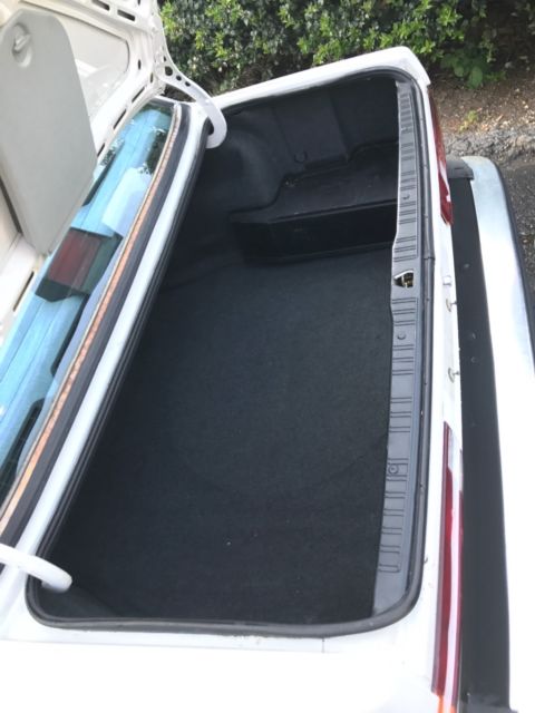 1986 White BMW 3-Series Coupe