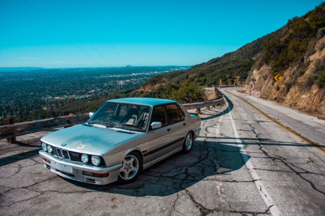 1986 Silver BMW 5-Series Sedan