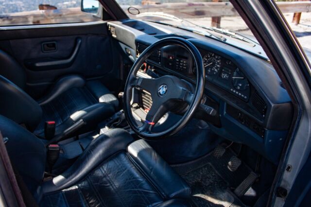 1986 Silver BMW 5-Series Sedan