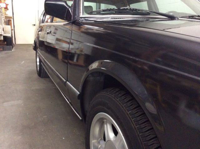 1986 Black BMW 7-Series Coupe