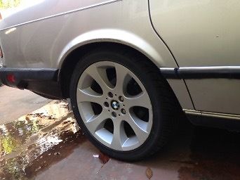 1986 Gray BMW 7-Series Sedan