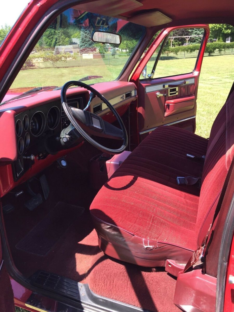 1986 Red Chevrolet C-10 Standard Cab Pickup