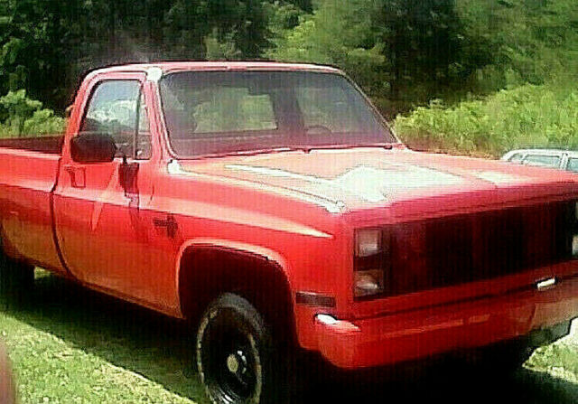 1986 Red Chevrolet C/K Pickup 1500 Standard Cab Pickup